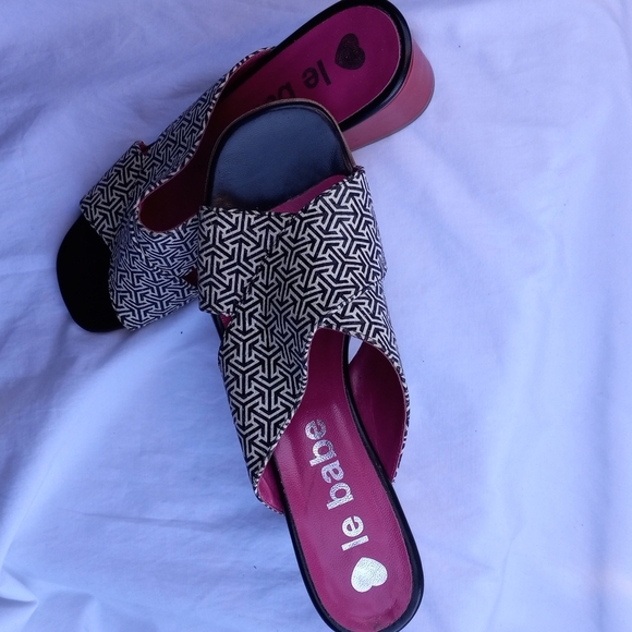 Le Babe Chunky Heel Slide in Shoes - Picture 2 of 10